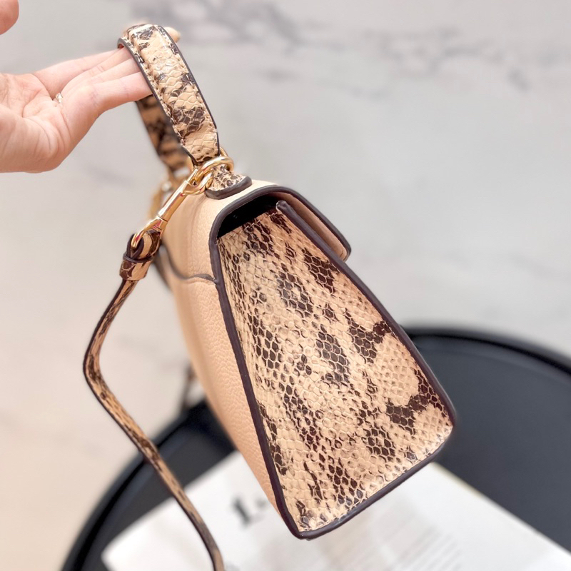 Túi coach pepper đeo chéo