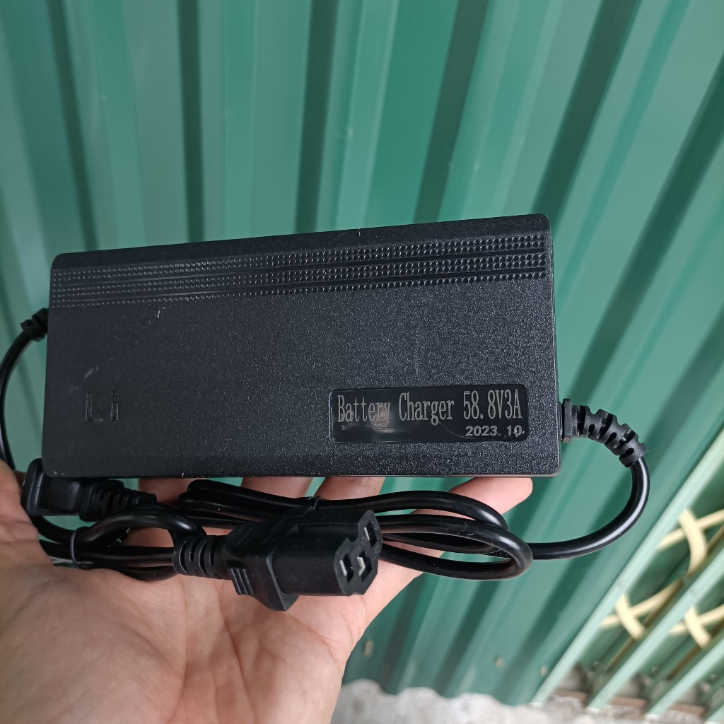 Sạc xe điện 14S 48V  2A- 3A dùng cho pin Li-ion 3.7V