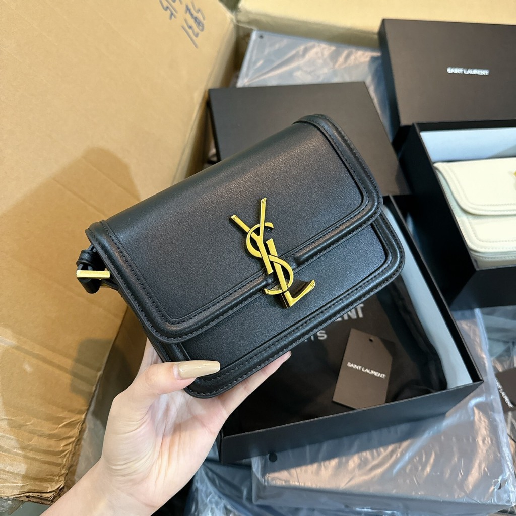 Túi dáng cặp khoá xoay size 19cm chất phom siêu đẹp full bocx
