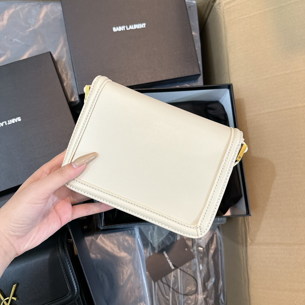 Túi dáng cặp khoá xoay size 19cm chất phom siêu đẹp full bocx