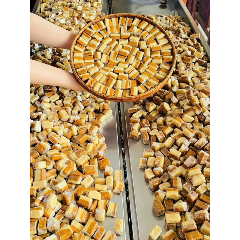 Kẹo Dừa Sáp Cà Phê Muối-Kẹo dừa vị cafe muối béo béo mặn mặn thơm ngon hũ 500gr