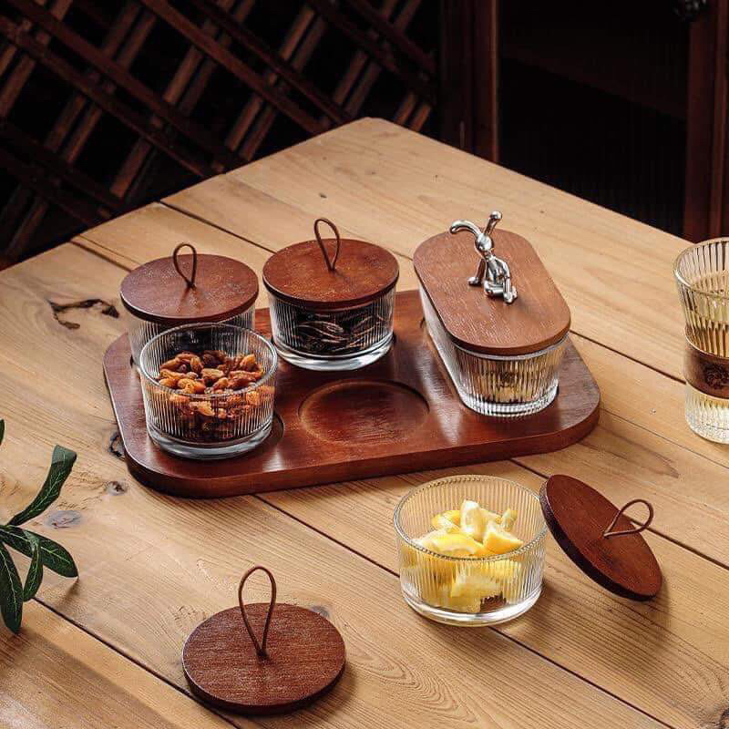 KHAY 5-6 HŨ MỨT THUỶ TINH VÂN SỌC