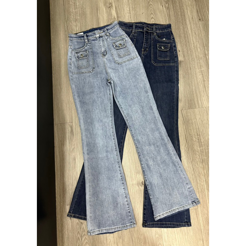 Quần Jeans Ống Loe Túi Hộp Lưng Cao Hách Dáng
