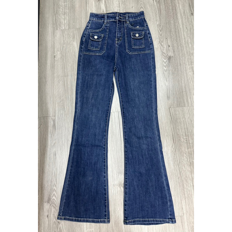 Quần Jeans Ống Loe Túi Hộp Lưng Cao Hách Dáng