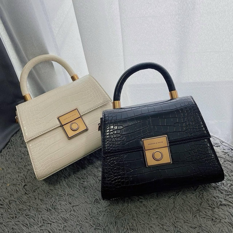 Cnk khoá vuông bản da rắn 20cm