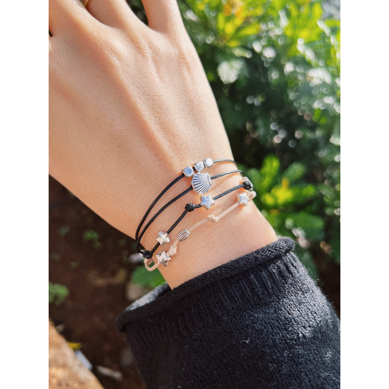 Vòng Reo- Vòng tay ngôi sao nhỏ mix charm 2 màu dây