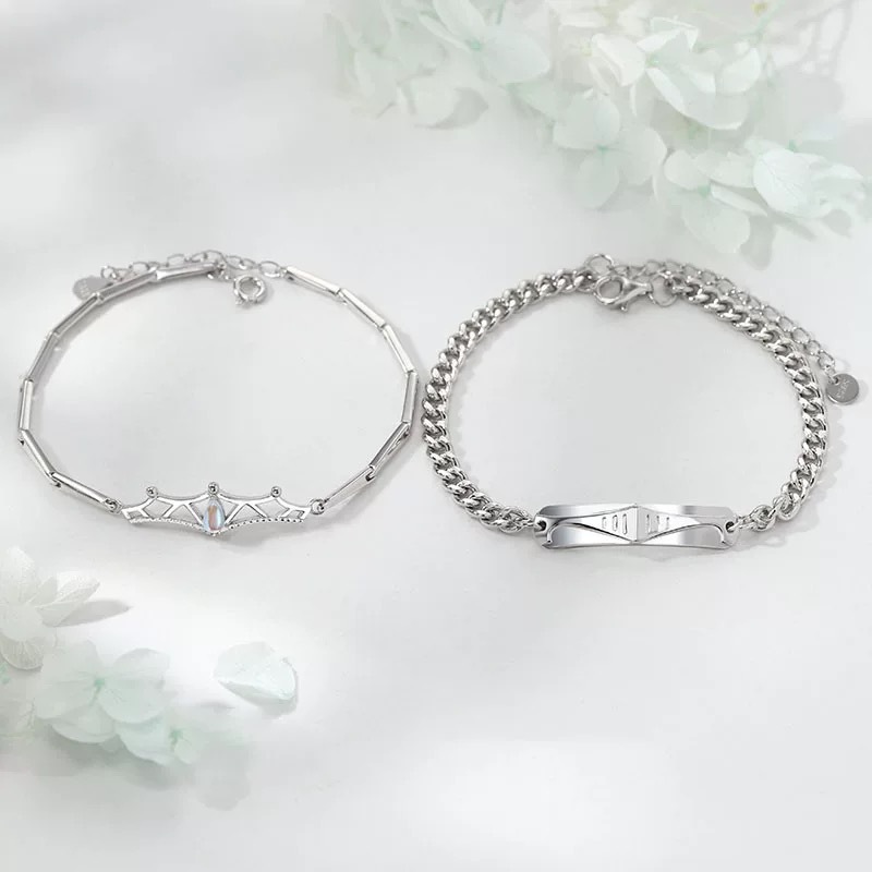 Vòng tay đôi nam nữ QUEEN & KING couple ý nghĩa dành cho cặp đôi