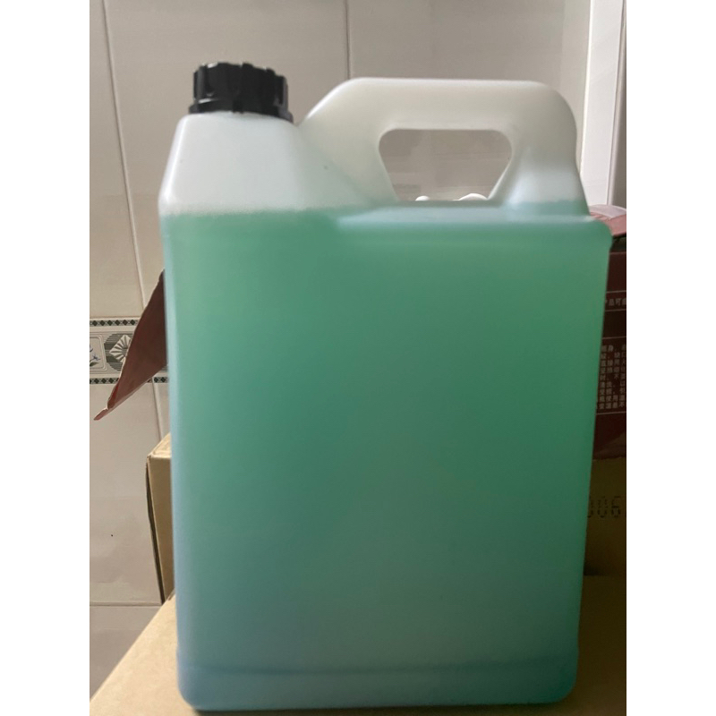 Can 5 lít cleaner tẩy lóc máy Nước Tẩy vệ sinh xe, tẩy rửa dầu nhớt, tẩy rửa đa năng.