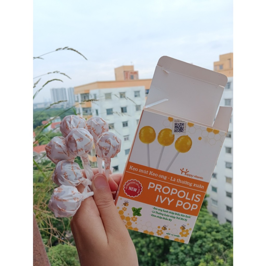 Kẹo mút keo ong, Kẹo mút cao lá thường xuân hỗ trợ giảm ho, đau rát họng cho bé