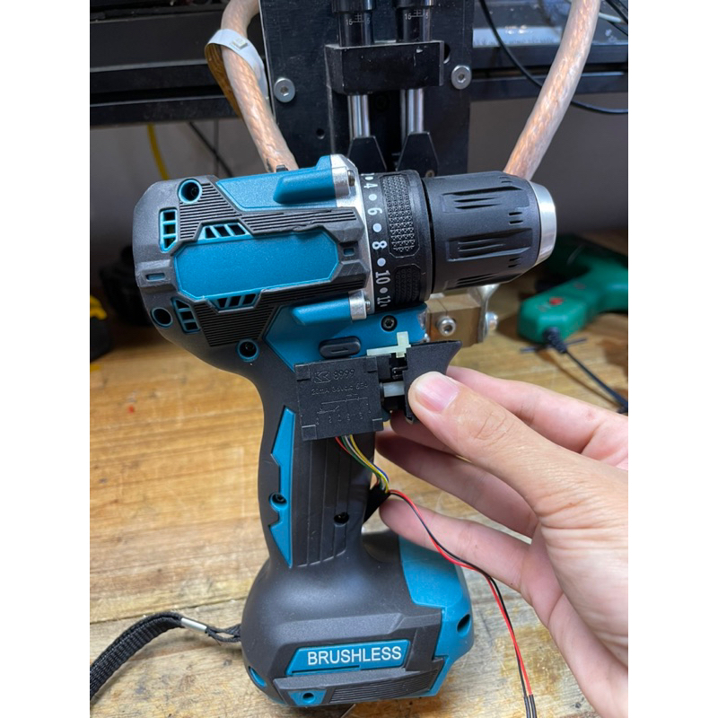 Công tắc máy ko than tàu