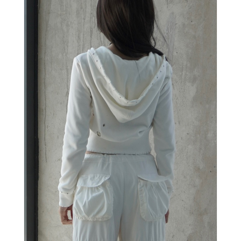 STUDDED HOODIE - LINISS