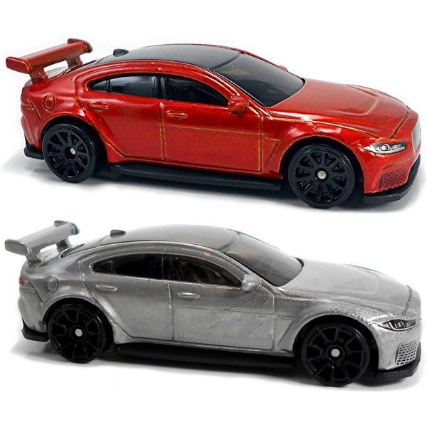 Xe mô hình Hot Wheels Jaguar XE SV Project 8