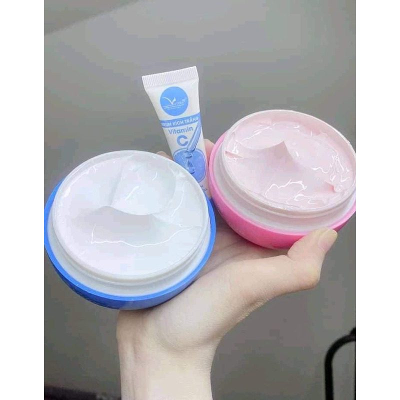 Kem Body Ngàn Hoa Tặng Kèm Chai Kích Trắng