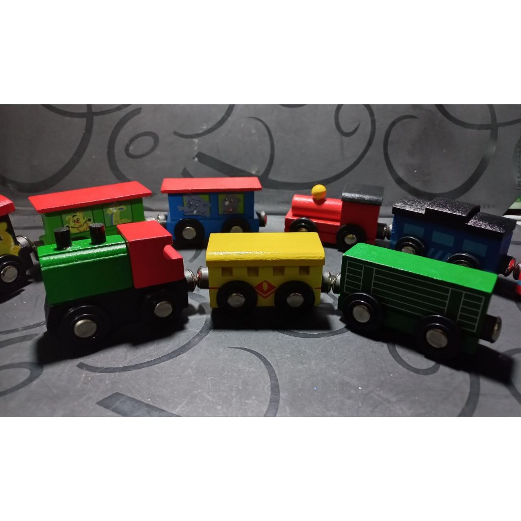 Đoàn Tàu Lửa Bằng Gỗ Mini, Đồ Chơi Xe Tàu Lửa Có Nam Châm Hít, Gồm 3 Toa Tàu 02218