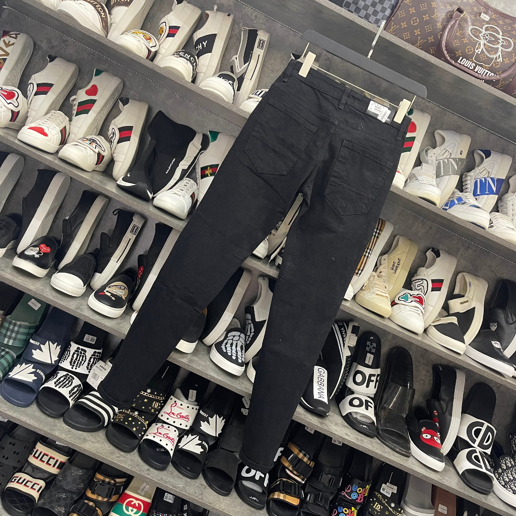 Quần jean bò nam Amiri slimfit đen rách tua dọc đùi vá vải nhăn sọc đen trắng 4 cúc chữ cao cấp HOT TREND 2023