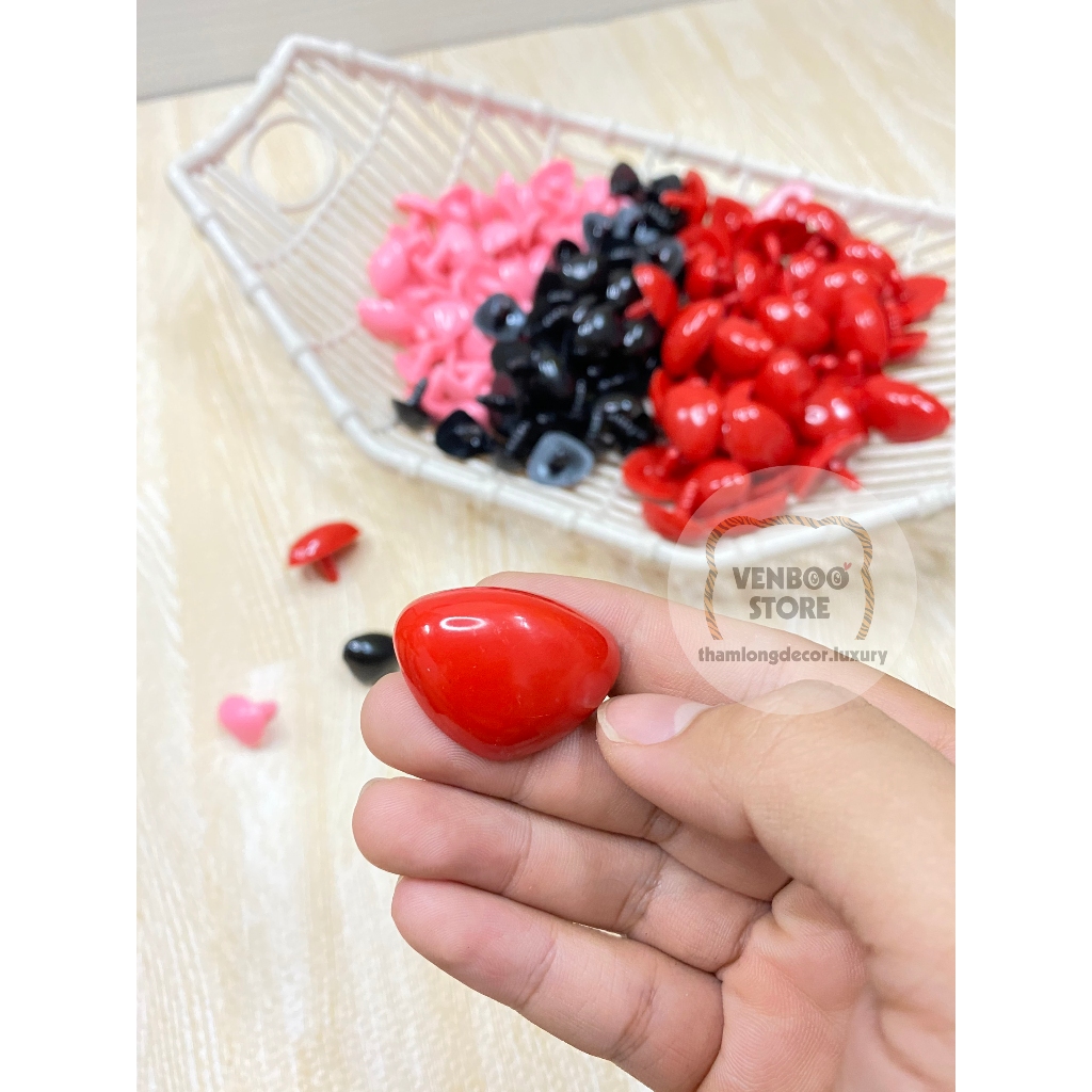 👀  50 Mũi Thú Dán mũi tam giác | Mũi dán gấu bông | Mũi nhựa thú bông handmade | Phụ kiện gấu bông giá xưởng