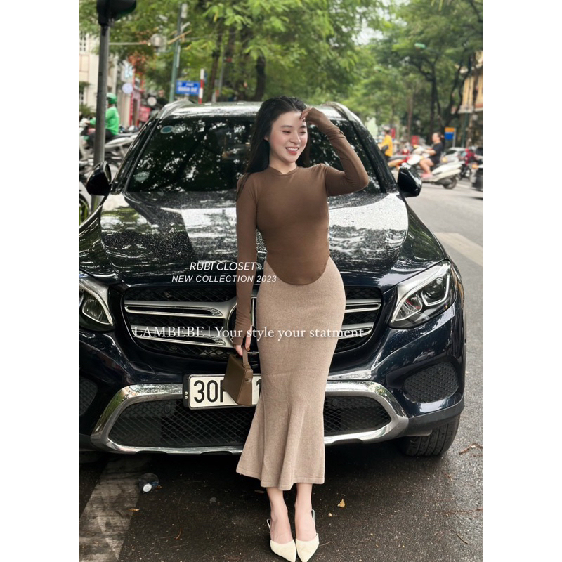 Set áo thun chân váy len