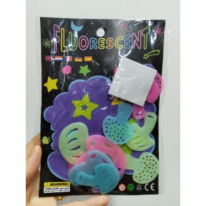 Set Ngôi Sao Dạ Quang , Hình Trái Tim Dạ Quang ,  Mặt Cười , Cây Nấm , Ông Trăng Dạ Quang Trang Trí Phòng Ngủ