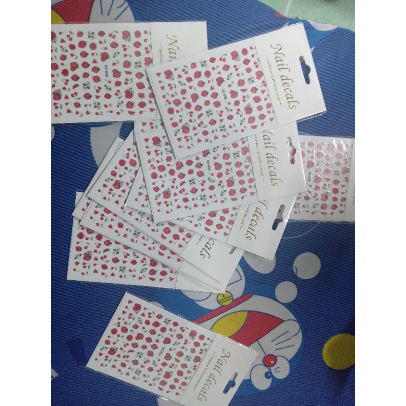 * Chuyên cung cấp sỉ và lẻ nails toàn quốc * Sticker hình dán dâu tây siêu dễ thương và hot