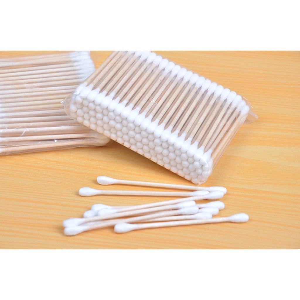 Tăm bông 100 que thân gỗ ngoáy tai ,nặn mụn