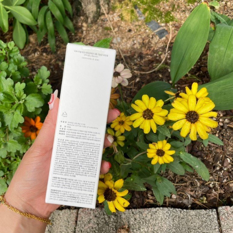 Kem thắp sáng da MOALEAF Cotton Tone Up Sunscreen Hàn Quốc - Hương Chất Group