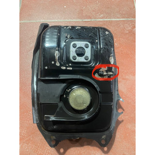 Bình xăng lớn xe Sirius 110cm đời có ống thông khí ở bình.Hãng Yamaha.