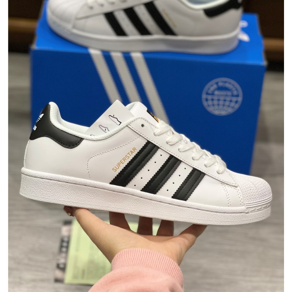 Giày_Adidas Superstar Màu Trắng 3 Sọc Đen Tem Vàng, Giày thể thao nam nữ Adidas mũi sò trắng sọc đen bản S.Cấp full PK
