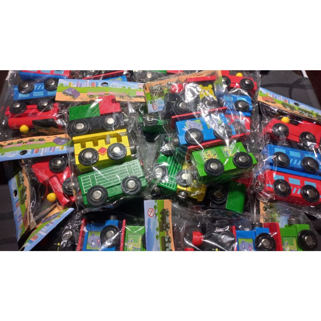 Đoàn Tàu Lửa Bằng Gỗ Mini, Đồ Chơi Xe Tàu Lửa Có Nam Châm Hít, Gồm 3 Toa Tàu 02218