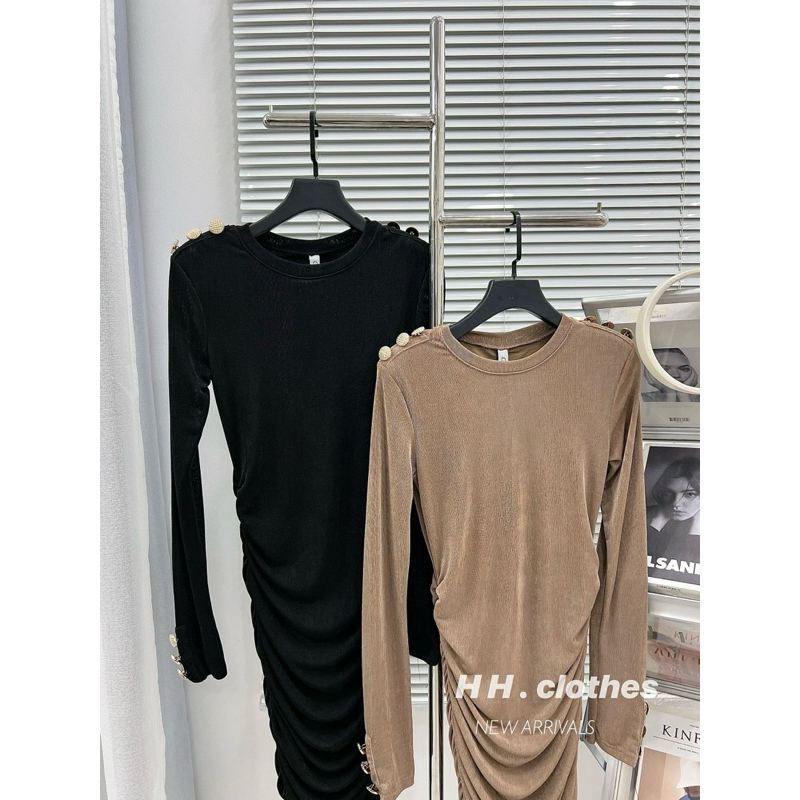 Váy body nhún khuy đồng đính vai qc