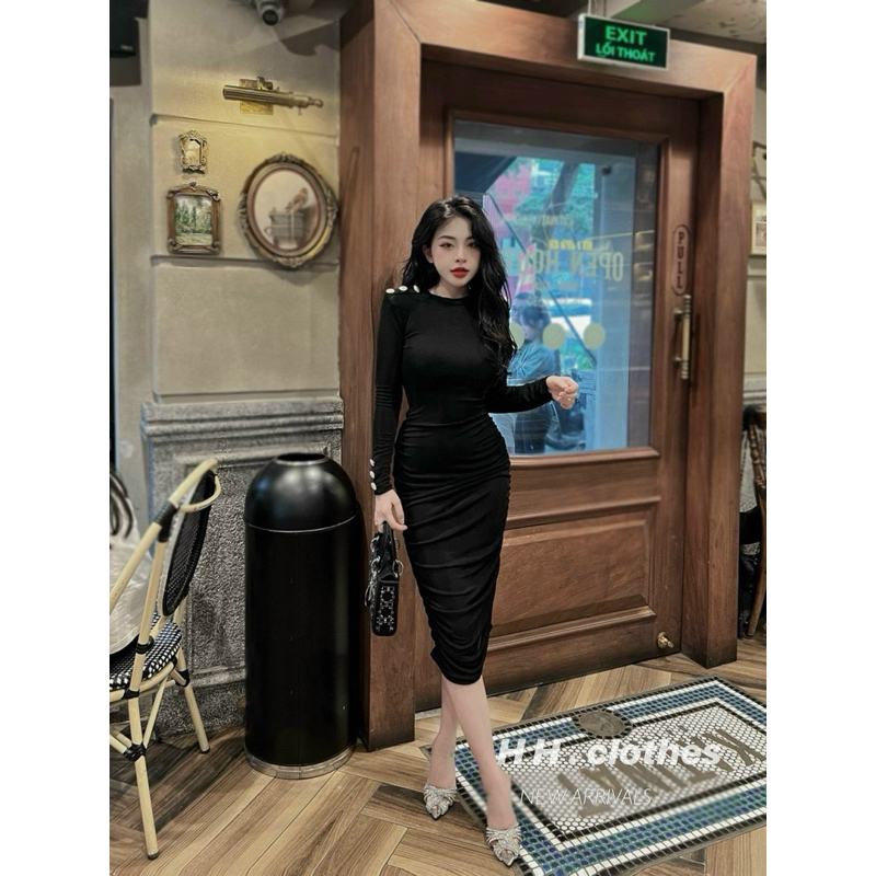 Váy body nhún khuy đồng đính vai qc