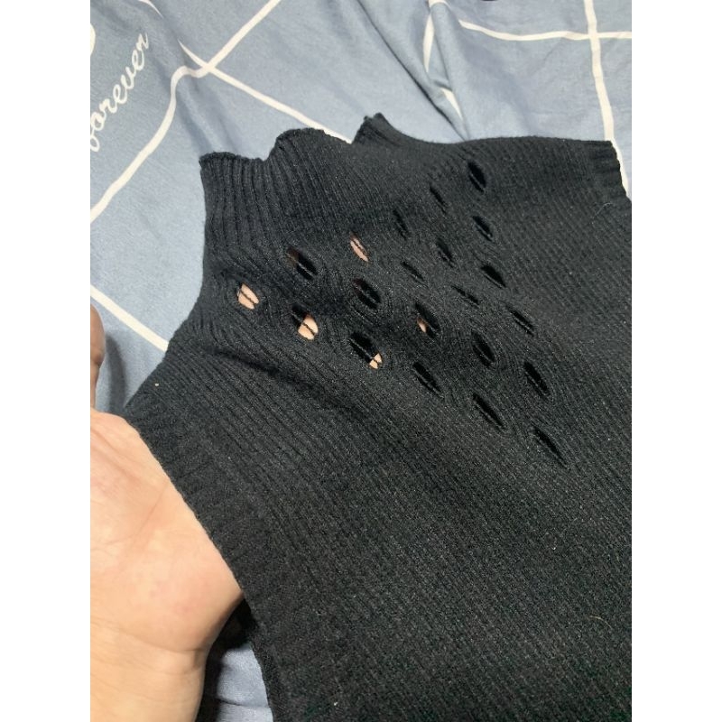 Áo len sát nách cổ lọ