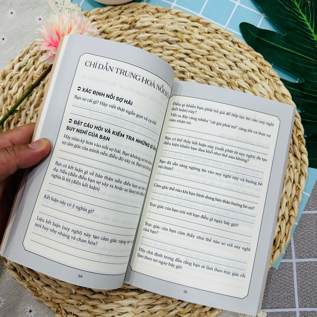 Sách - Overthinking: Loại Bỏ Bệnh Lo Âu Và Suy Nghĩ Quá Nhiều