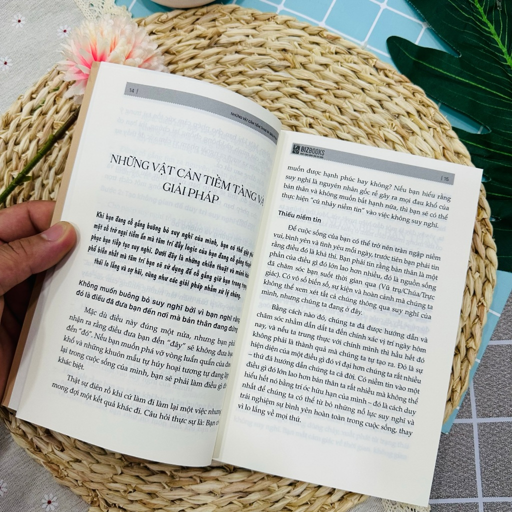 Sách - Overthinking: Loại Bỏ Bệnh Lo Âu Và Suy Nghĩ Quá Nhiều