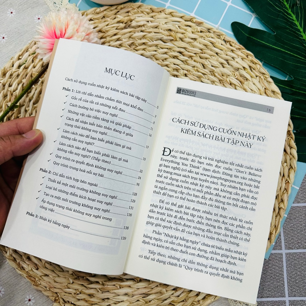 Sách - Overthinking: Loại Bỏ Bệnh Lo Âu Và Suy Nghĩ Quá Nhiều