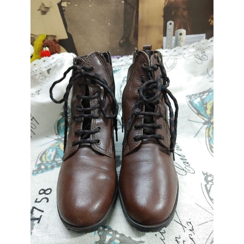 Giầy bốt da hiệu FLEXX size 36-37 gót cao 5phân  si tuyển 2hand