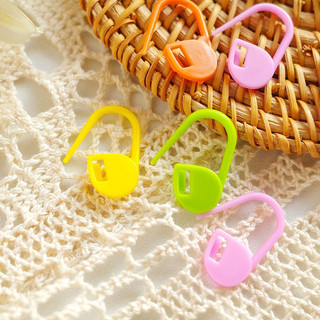Móc đánh dấu len