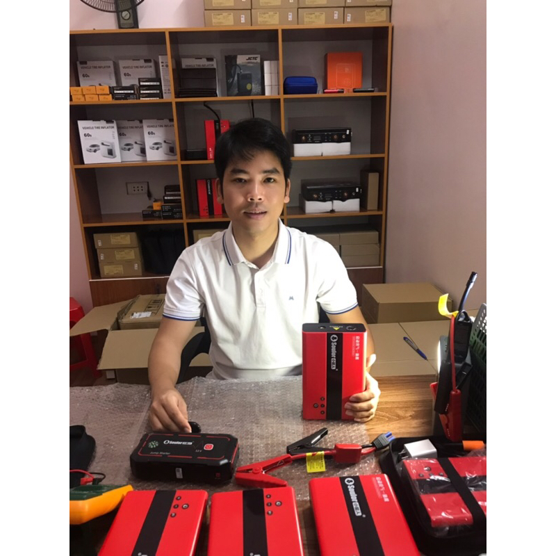 KÍCH BÌNH BƠM LỐP KẸP THÔNG MINH : 99.800mAh CHÍNH HÃNG SOULOR