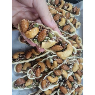 Bánh thuyền MIX HẠT