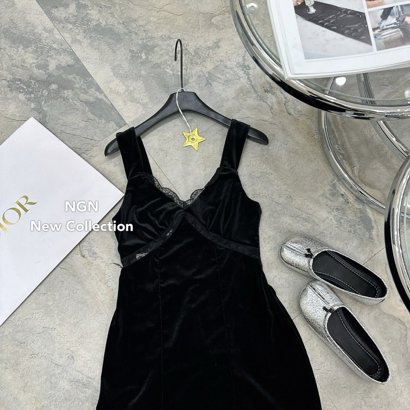 Váy nhung phối ren dáng dài Kim Anh Bùi