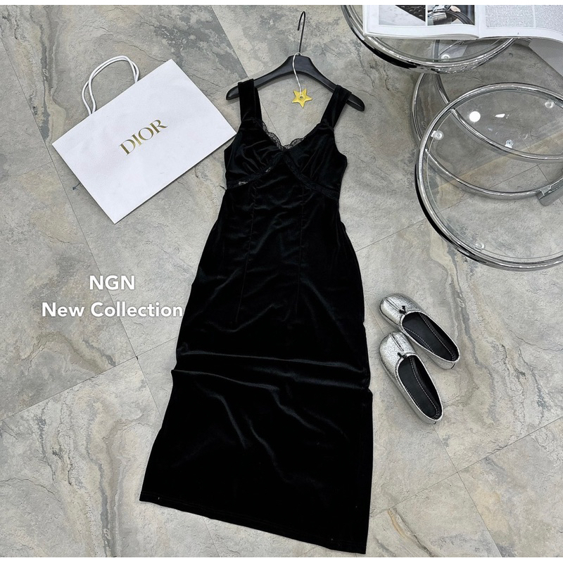 Váy nhung phối ren dáng dài Kim Anh Bùi