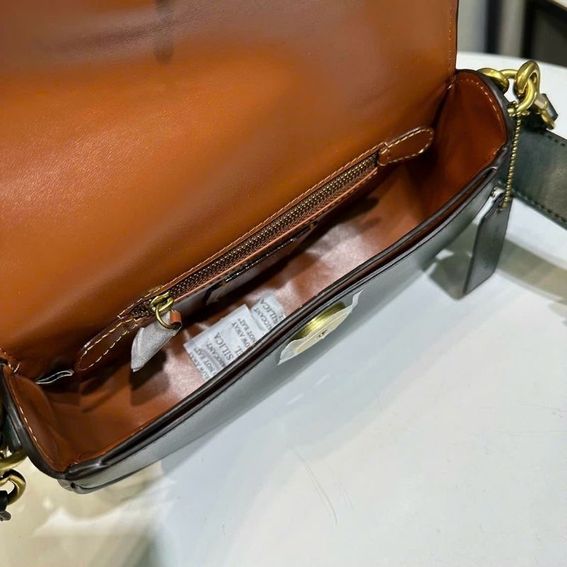 Về thêm màu mới✨✨Coach Harley Crossbody bag✨✨ CM702🌟Mẫu coach dáng bầu đơn giản, dễ phối