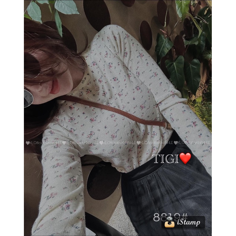 Áo len tăm hoa nhí hàng qc