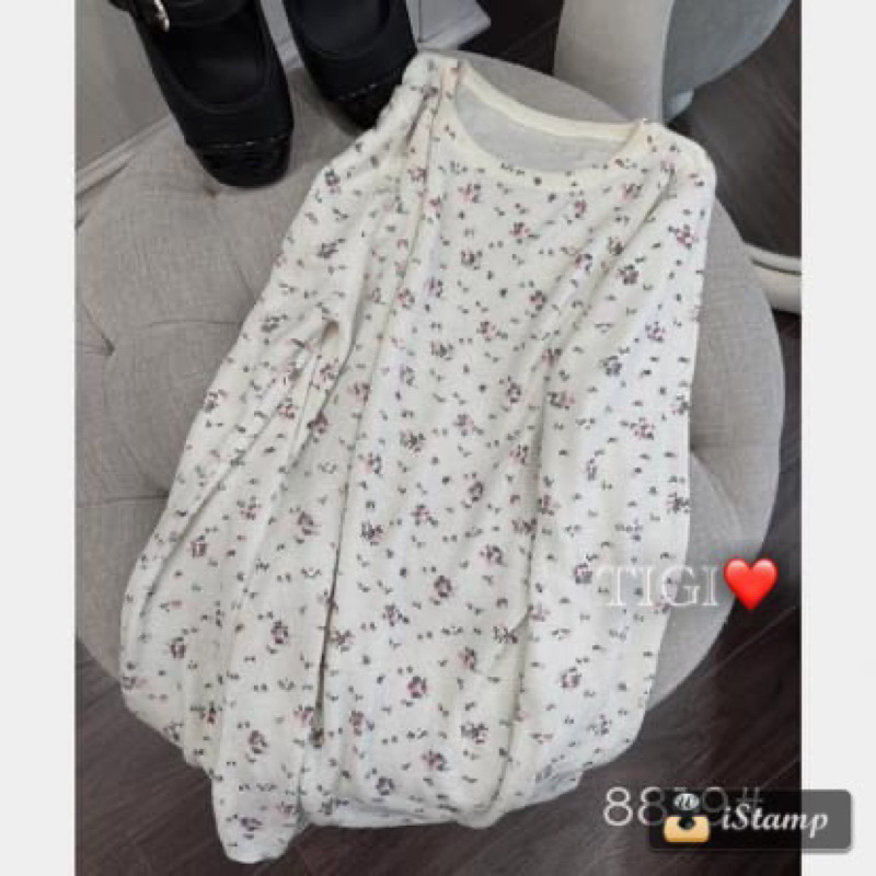 Áo len tăm hoa nhí hàng qc