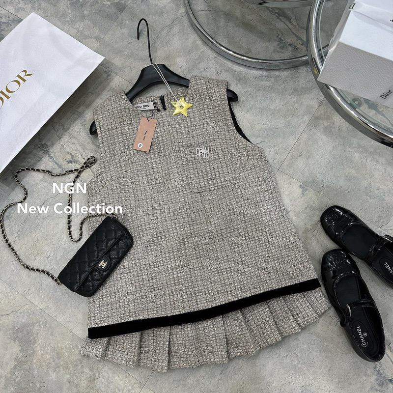 Set áo dạ Miu kèm chân váy chuẩn Kim Anh Bùi