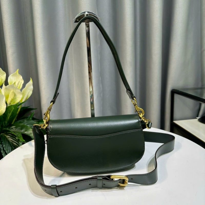 Về thêm màu mới✨✨Coach Harley Crossbody bag✨✨ CM702🌟Mẫu coach dáng bầu đơn giản, dễ phối