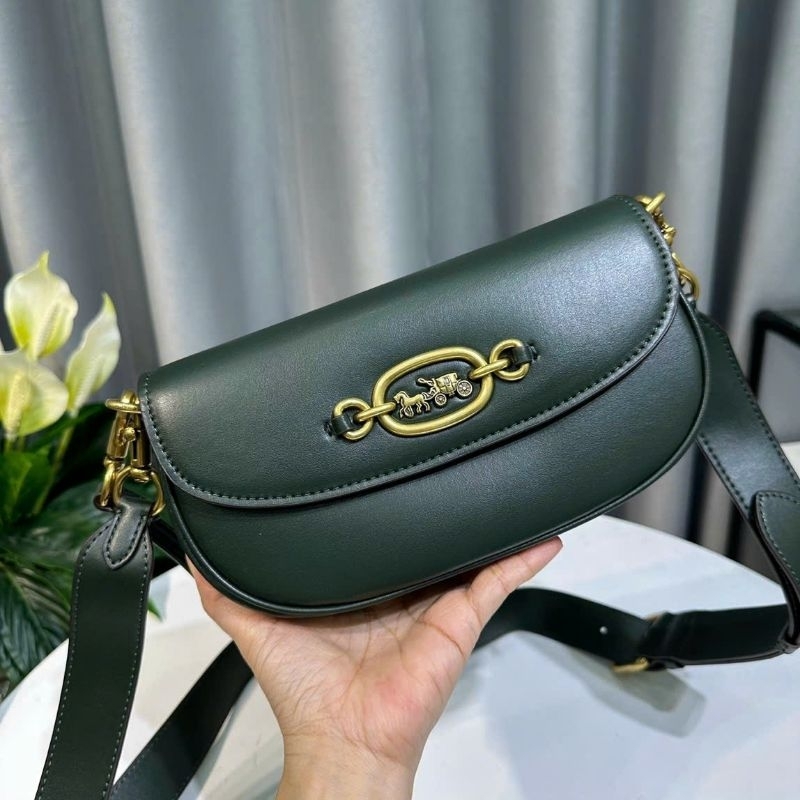 Về thêm màu mới✨✨Coach Harley Crossbody bag✨✨ CM702🌟Mẫu coach dáng bầu đơn giản, dễ phối