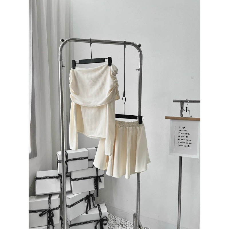 Set áo trễ vai tăm chân váy xoè sexy siêu xinh