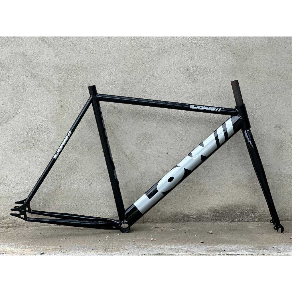 Khung Phuộc CustomPaint Low2