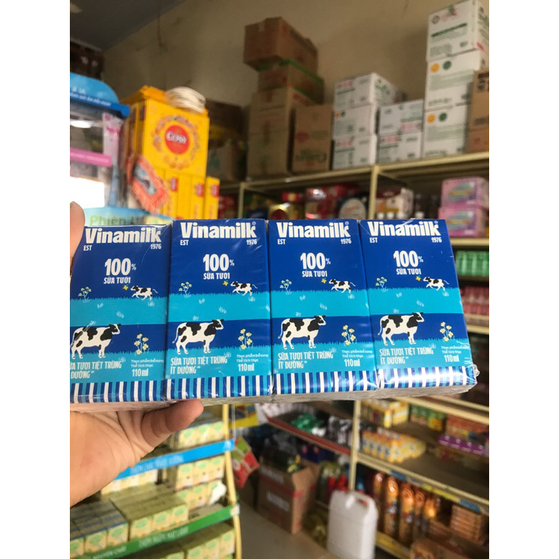 Thùng SỮA 100% Vinamik  ít đường 110 ml
