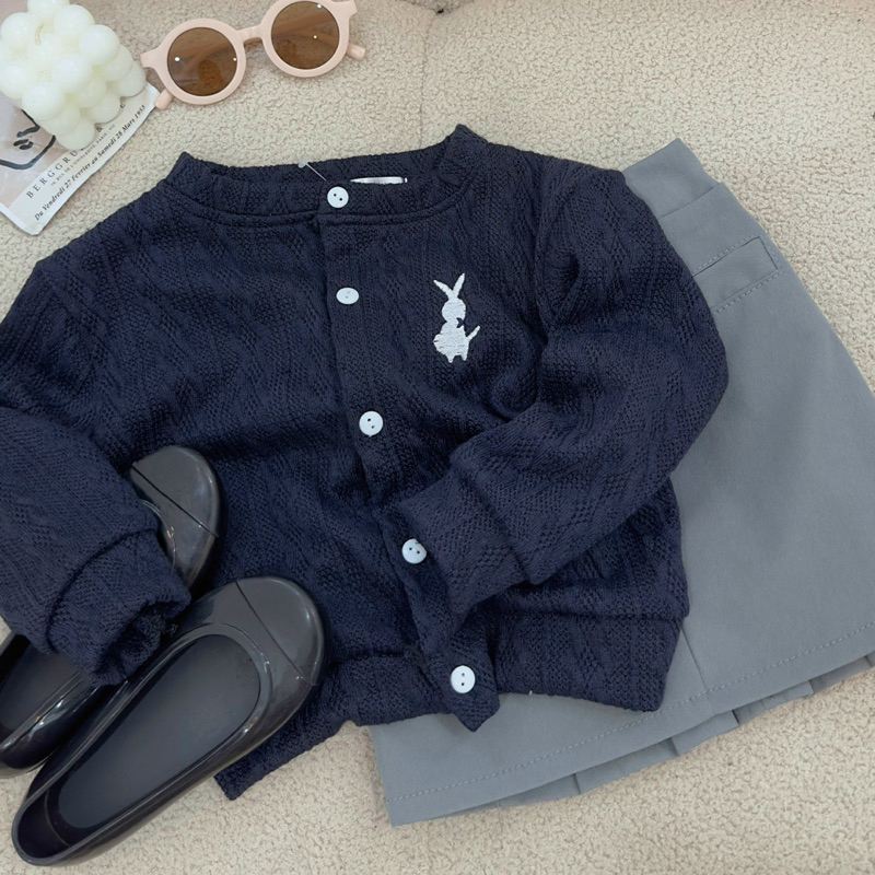 Set áo len than thêu thỏ mix cv ghi bé gái